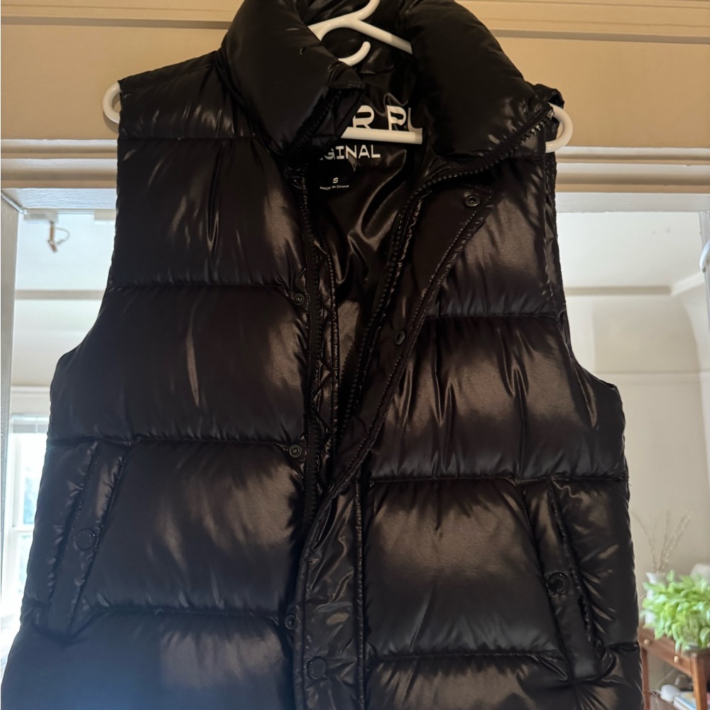 Aritzia Super Puff Vest Hi-Gloss